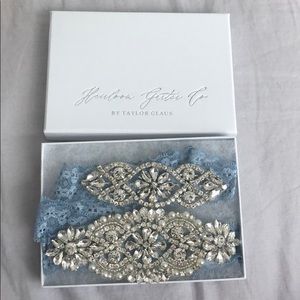 NWOT Bridal Garter